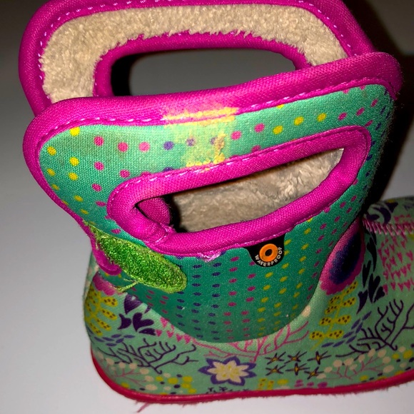 Bogs Boots - Picture 2 of 7